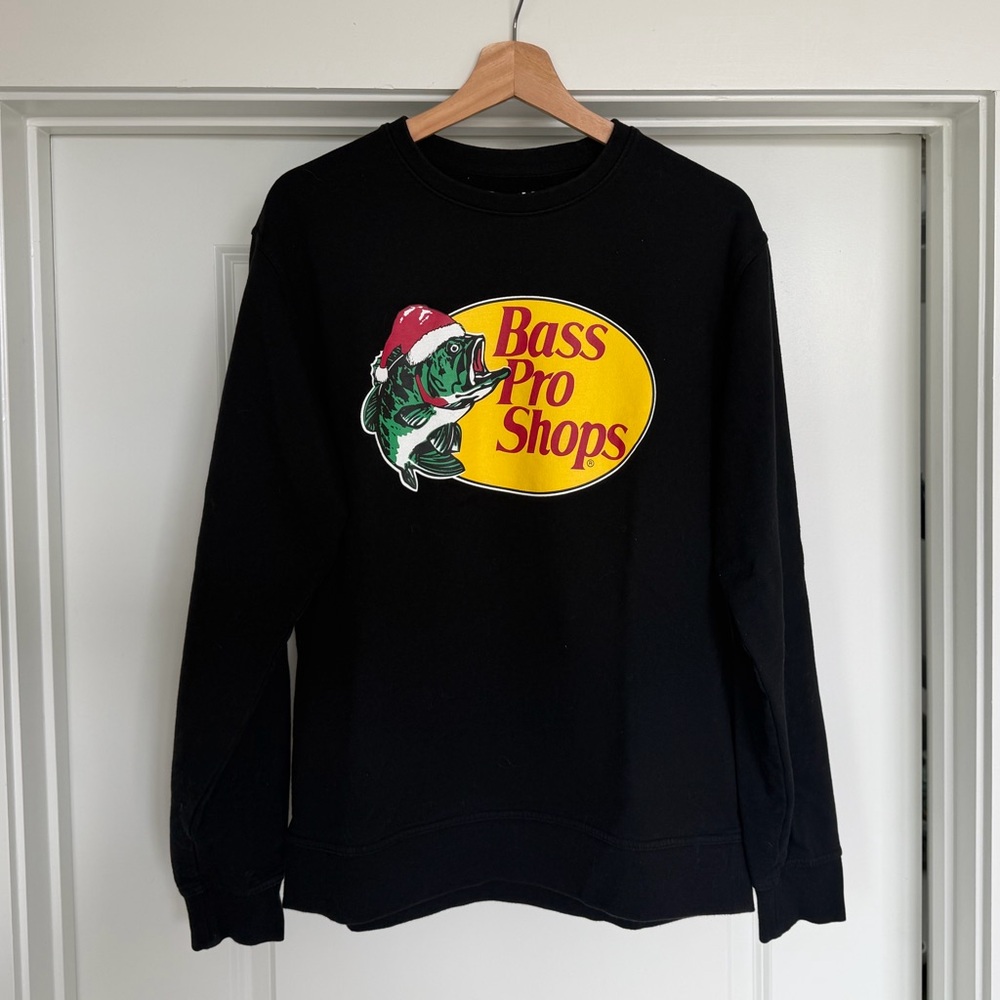 Bass Pro Shops Santa Bass Christmas Sweatshirt Adult Medium Black Holiday Top - Picture 2 of 5